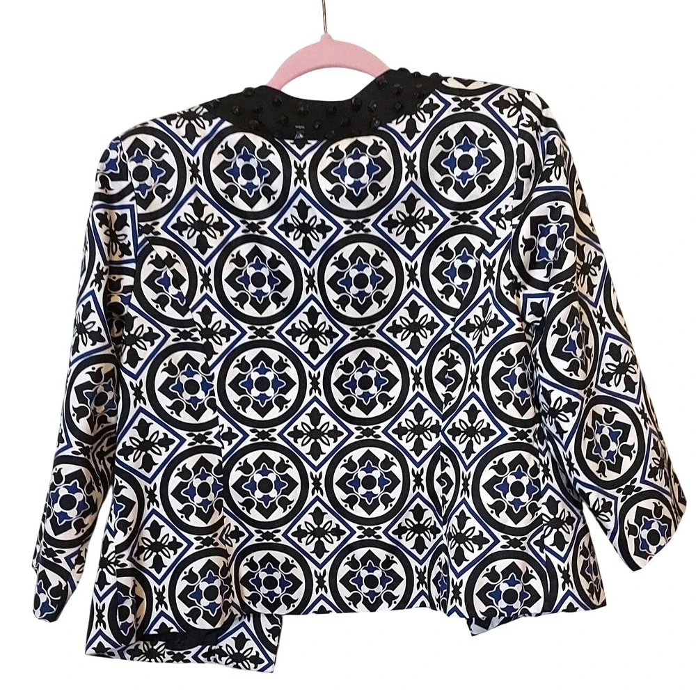 Valerie Bertinelli Cropped Jacket Womens M Blue‎ White Geometric Studded Bolero